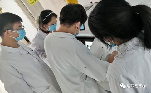 ob体育官网登录界面
冷冻切片机助力贵州省中医院病理科“冰冻切片比赛”夺冠